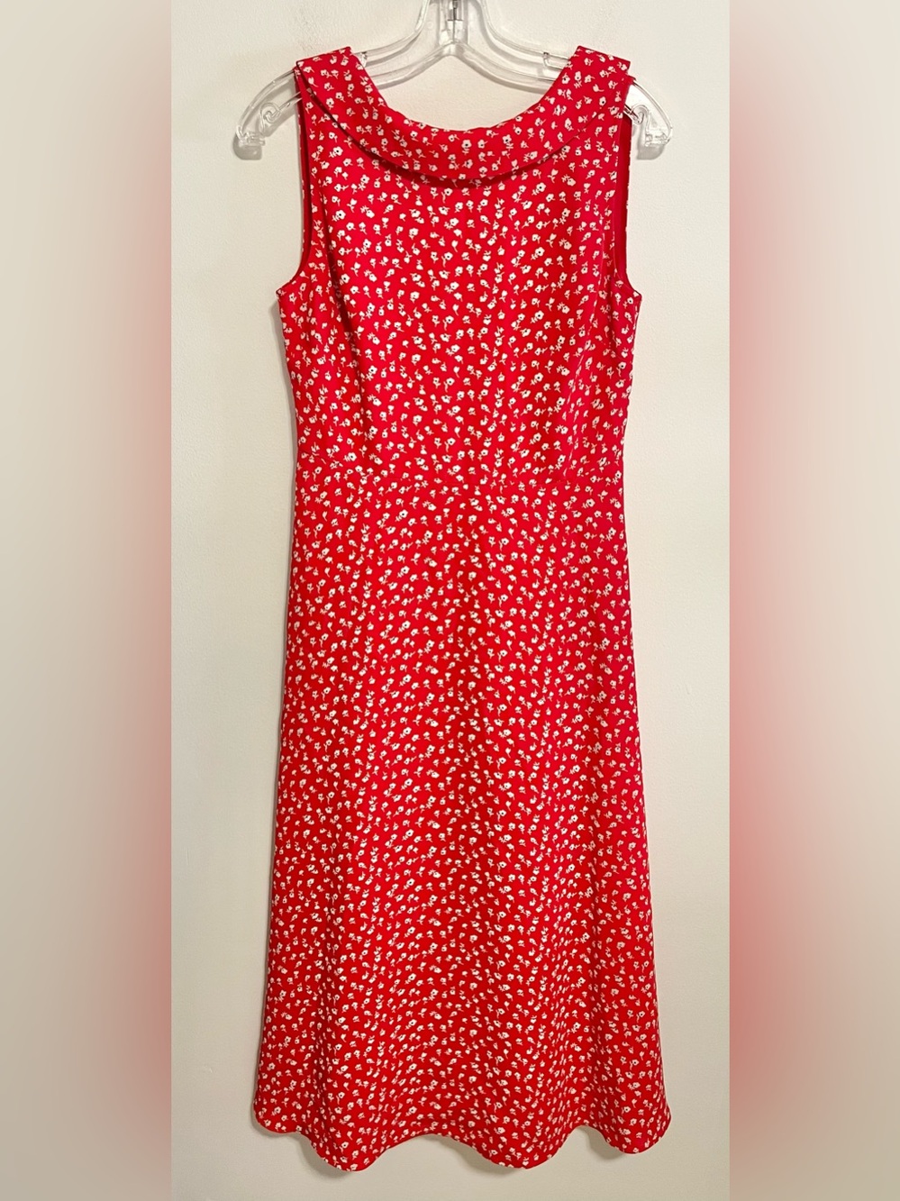 Boden Sleeveless Red Floral Midi Dress with Rounded Collar. Size US 6